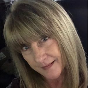 Meet your Posher, Vicki